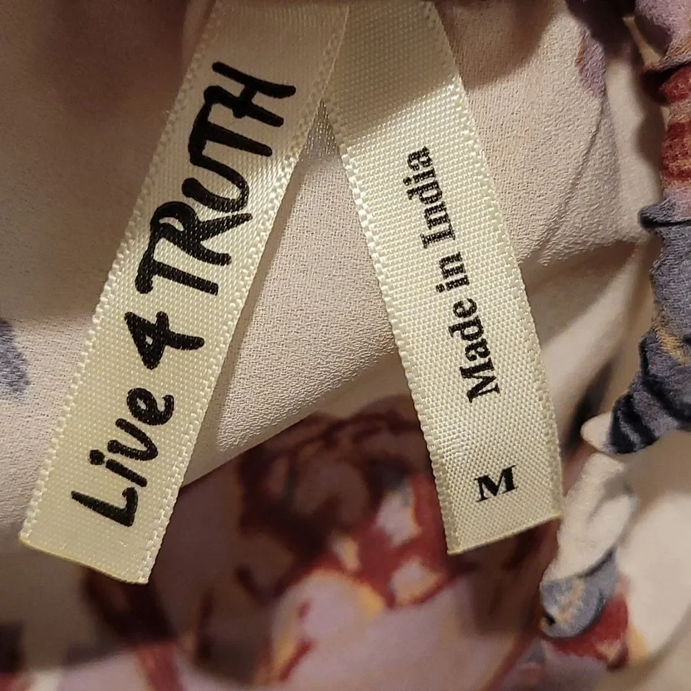 Live 4 truth floral top‎